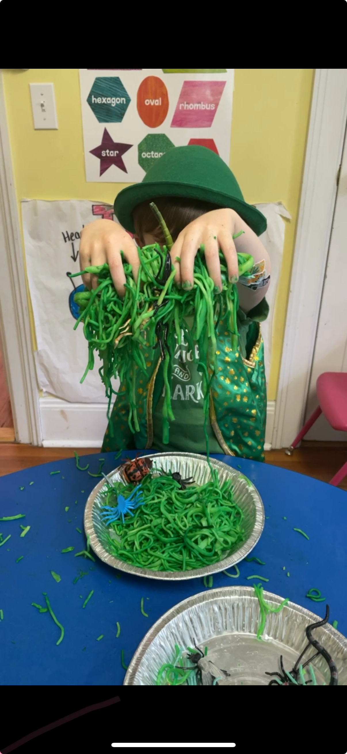 Green Spaghetti Play