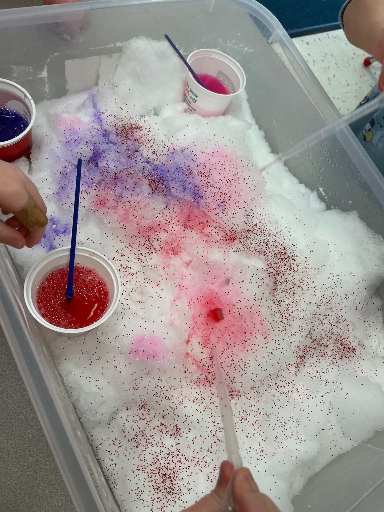 Snow Painting with Watercolors & Glitter ✨🖌️