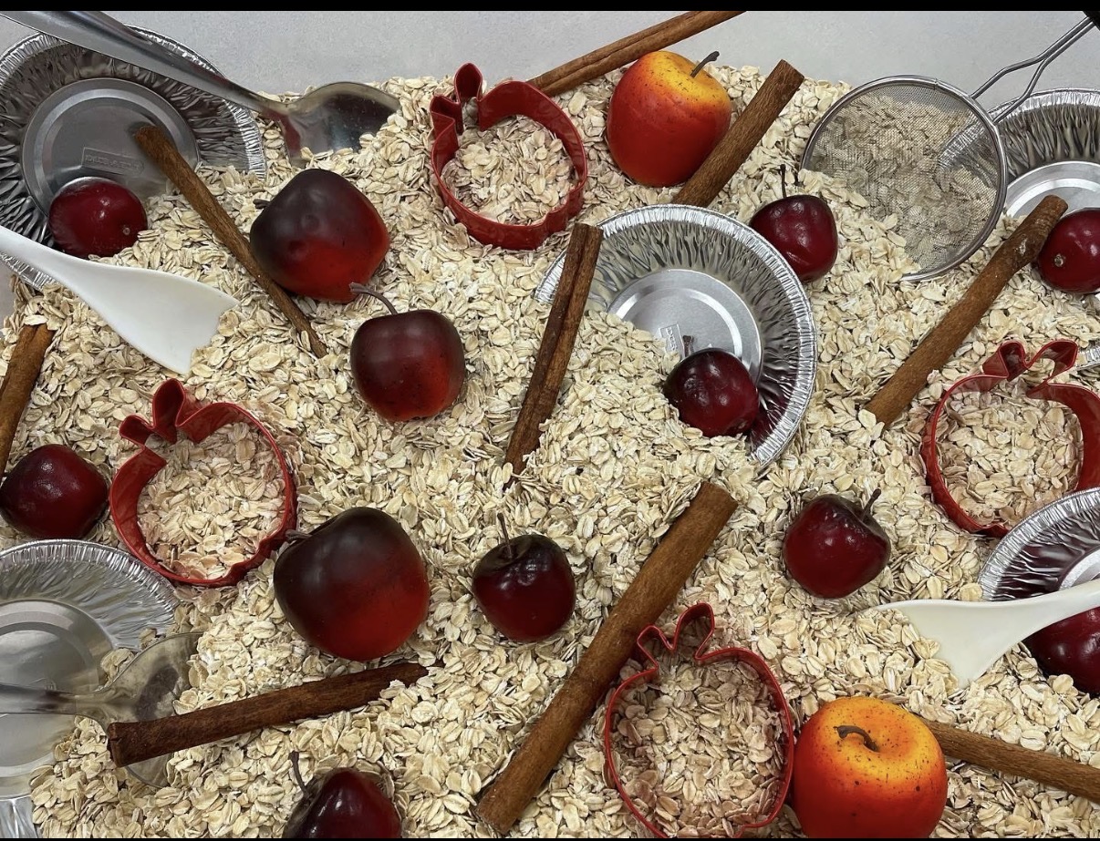 Apple Pie Oatmeal Sensory Bin 🍎🥧