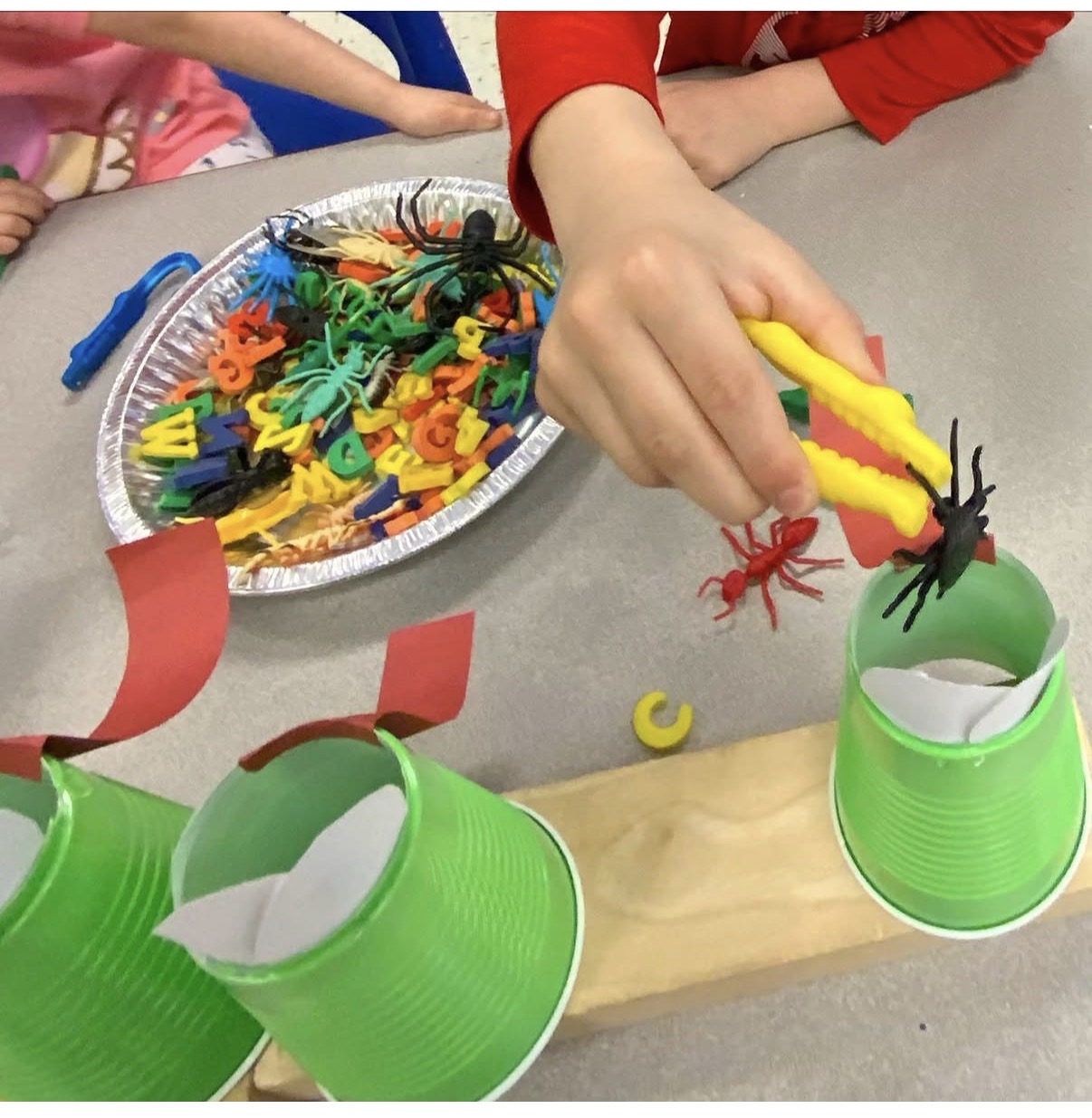 Hands-On Sensory Discovery Time 🤲🌈