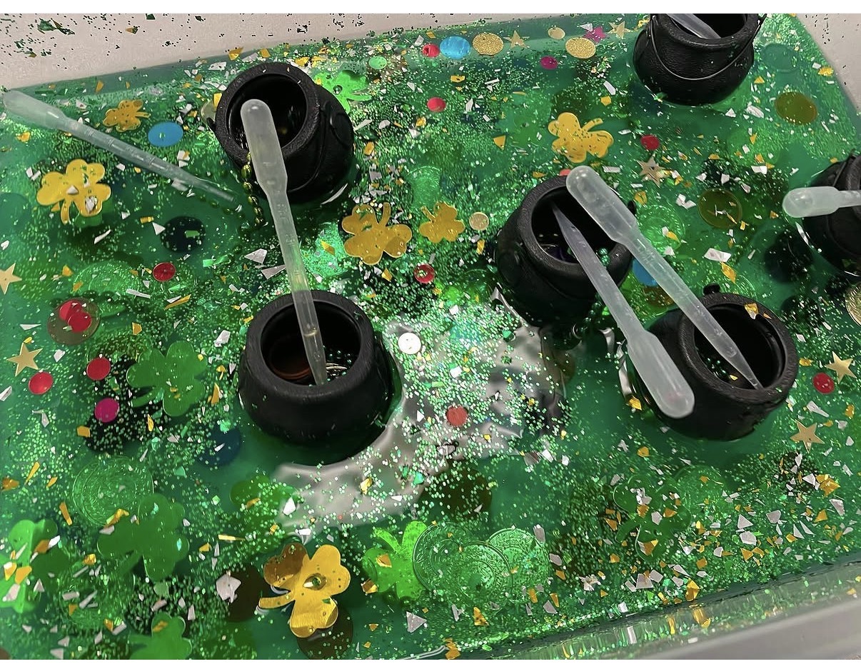 Creative Sensory Bin Exploration 🧪🌟